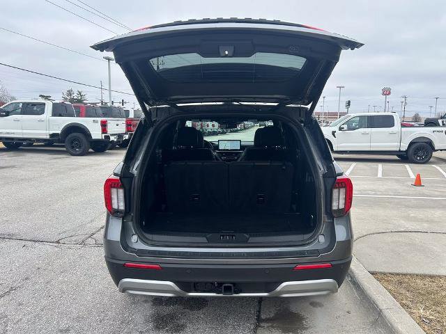 Certified 2025 Ford Explorer Platinum w/ LUX Leather Package image 17