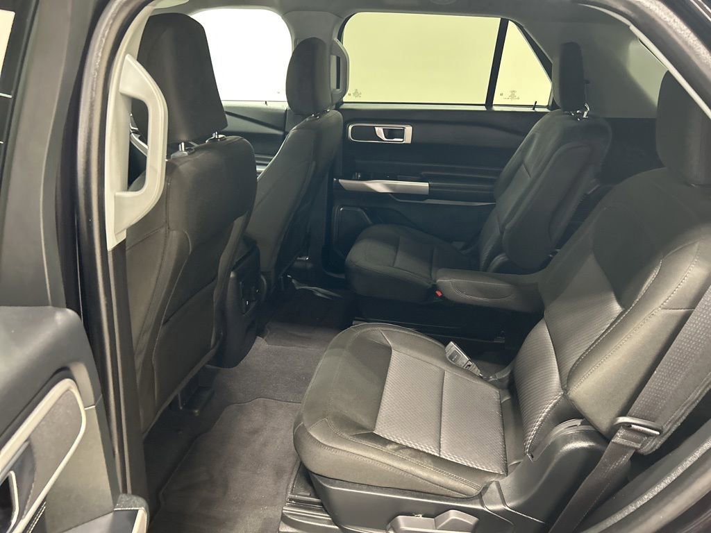 Certified 2024 Ford Explorer XLT w/ Class IV Trailer Tow Package image 27