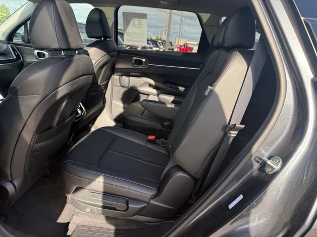 Used 2024 Kia Sorento SX AWD/4WD image 15