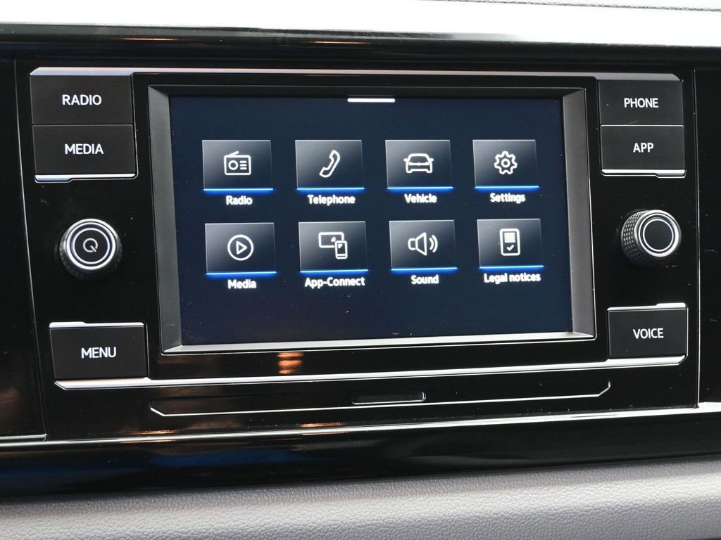 Used 2022 Volkswagen Taos S image 14