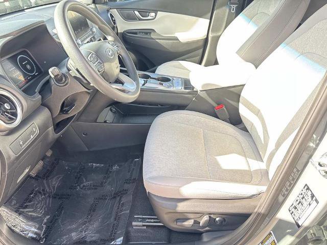 Used 2023 Hyundai Kona SE image 17