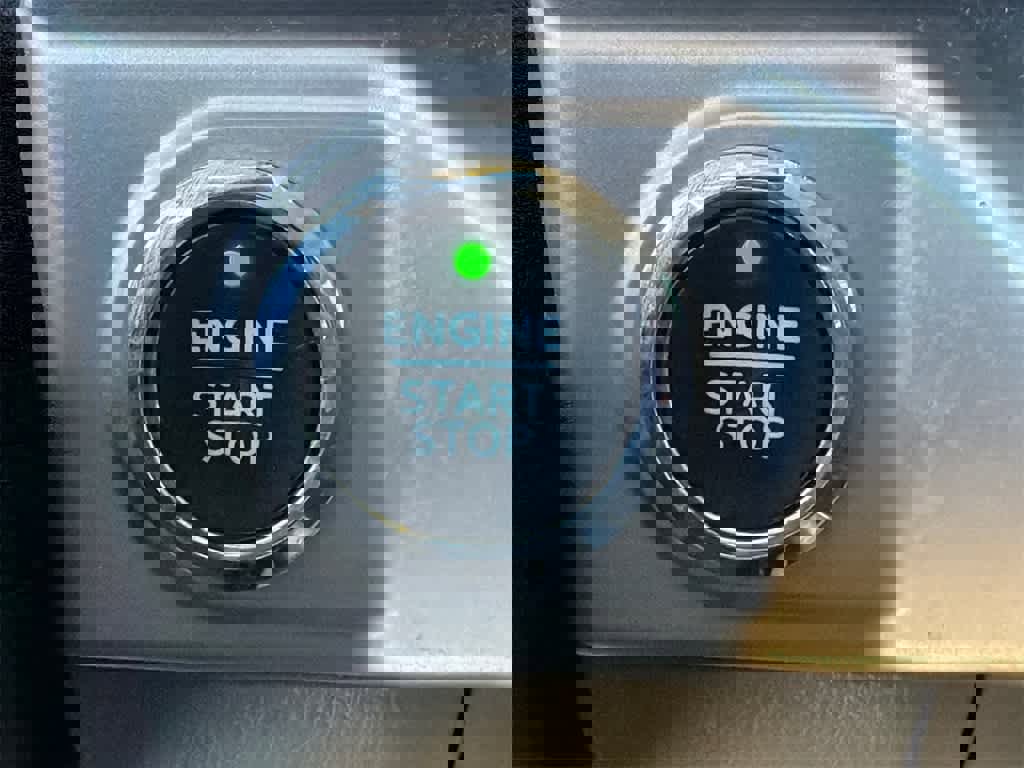 Certified 2022 Ford F150 XLT w/ Equipment Group 302A High image 29