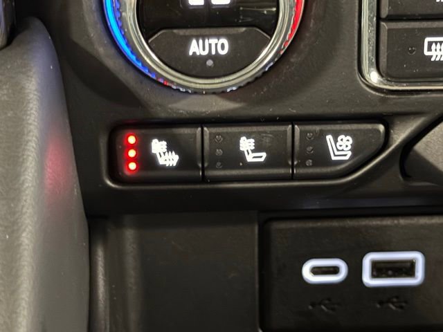 Used 2022 GMC Yukon AT4 AWD/4WD image 30