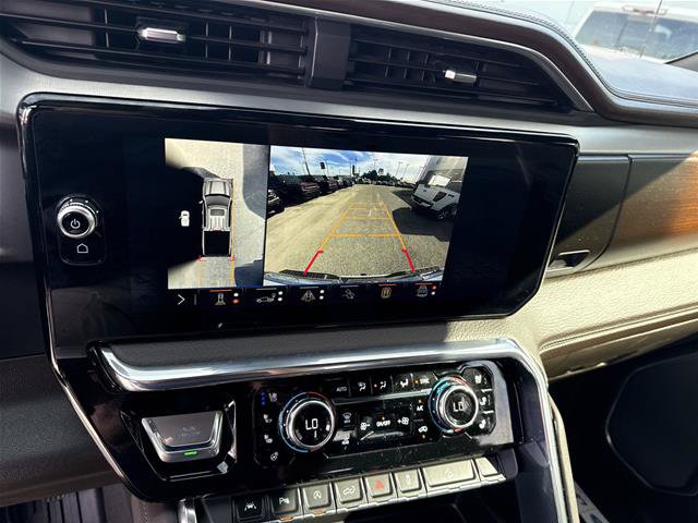 Used 2026 GMC Sierra 1500 Denali AWD/4WD image 9