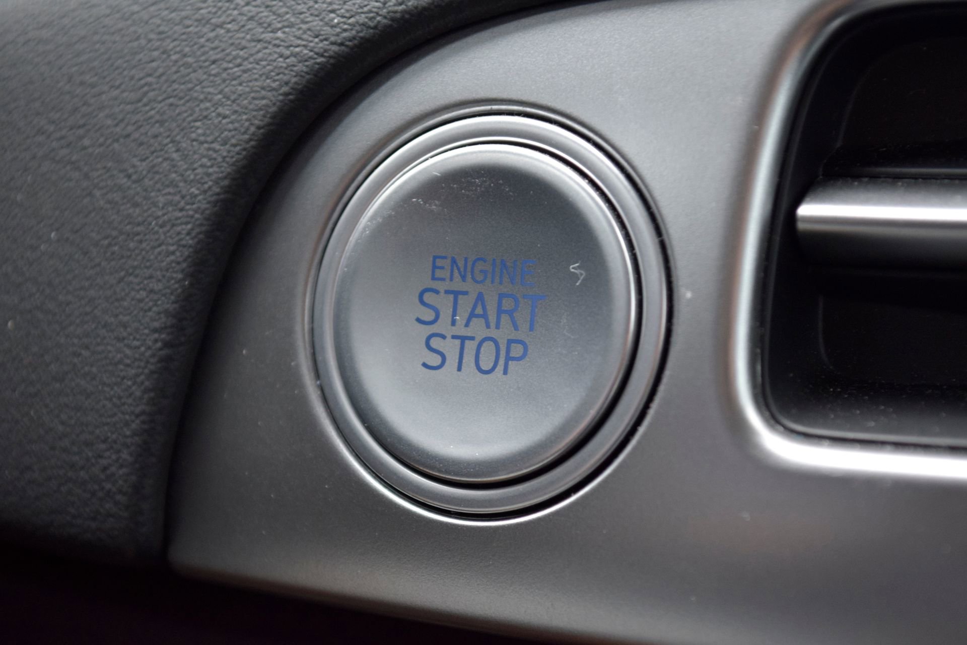 Used 2023 Hyundai Palisade Limited FWD image 15