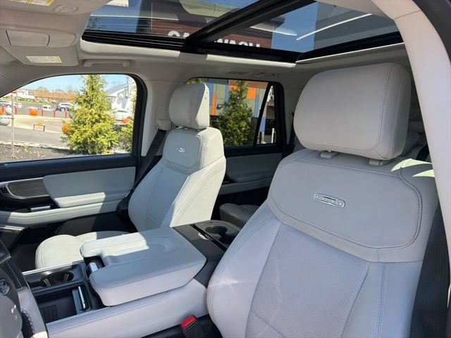 Certified 2025 Ford Expedition Max Platinum AWD/4WD image 17