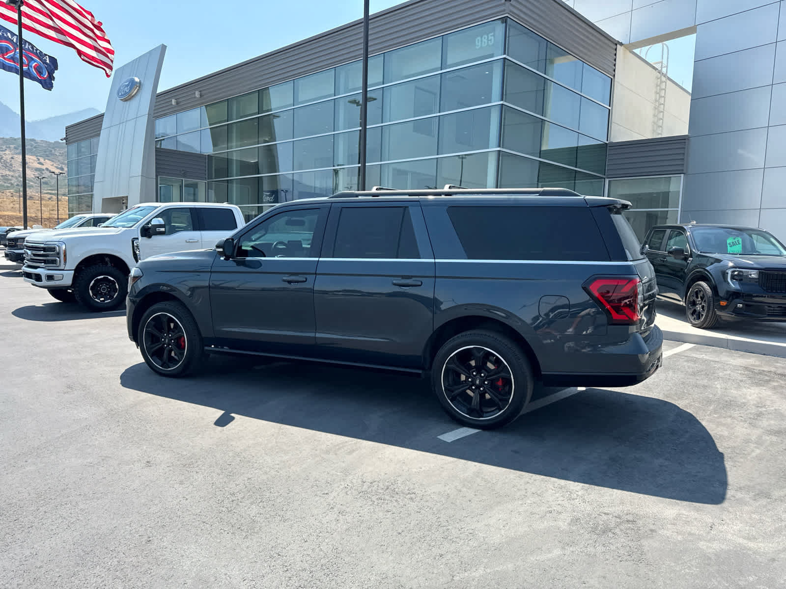 Certified 2022 Ford Expedition Max Limited AWD/4WD image 11