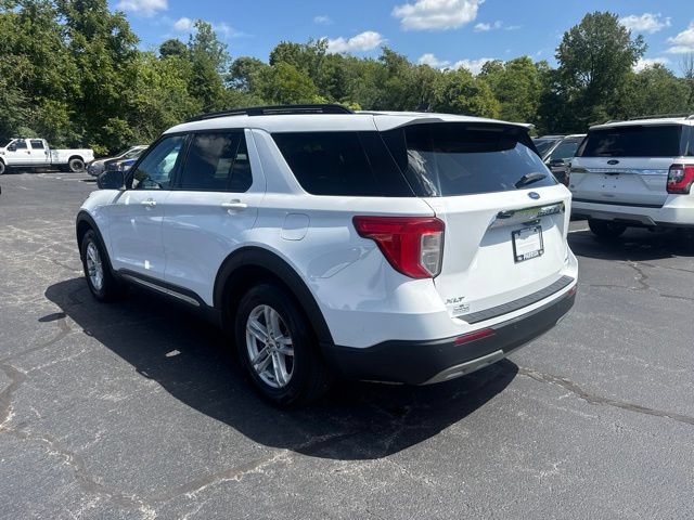 Certified 2024 Ford Explorer XLT w/ Equipment Group 202A AWD/4WD image 3