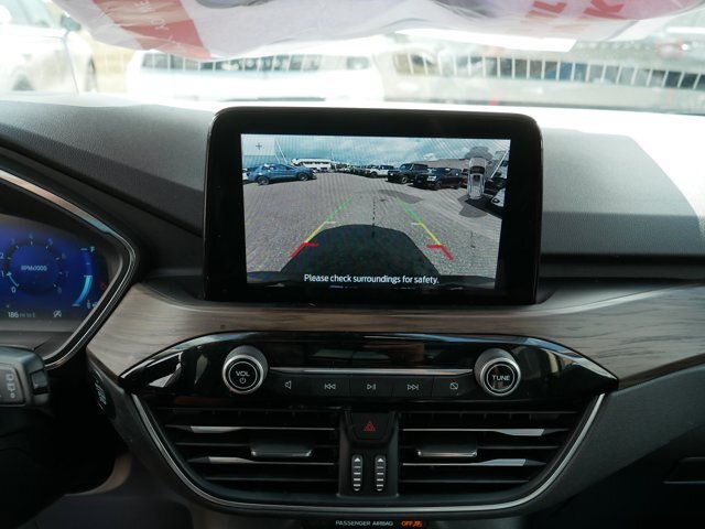 Certified 2020 Ford Escape Titanium AWD/4WD image 28
