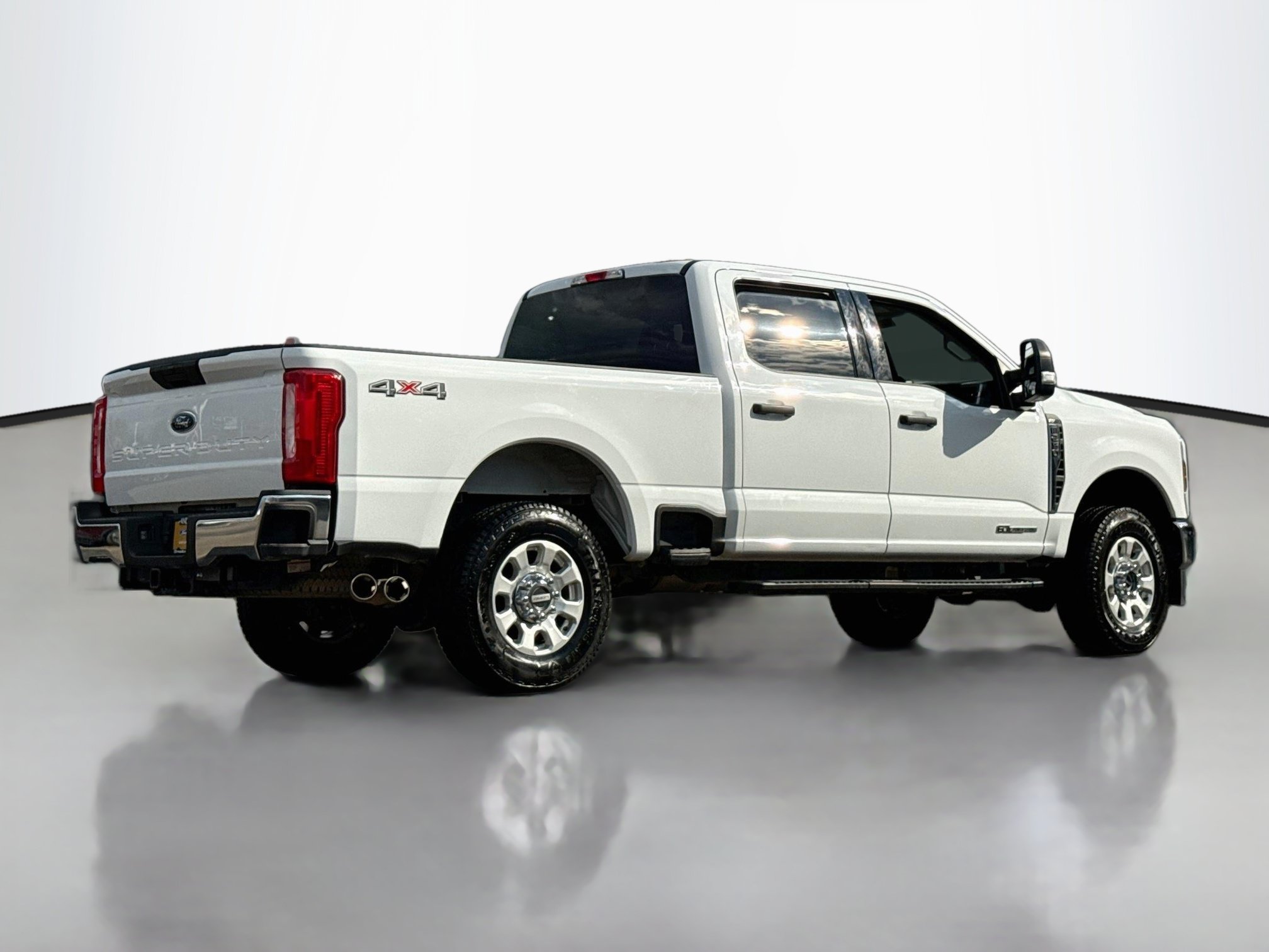 Certified 2024 Ford F250 XLT AWD/4WD image 7