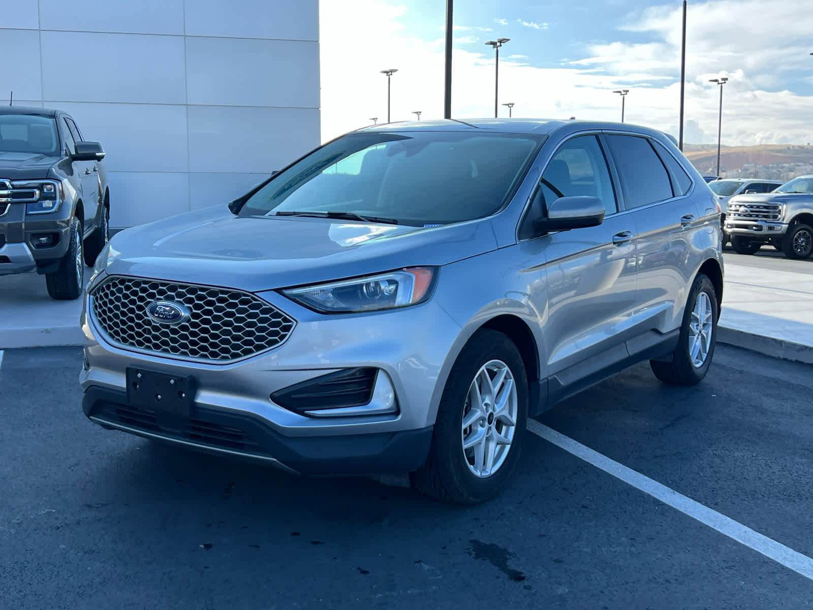 Certified 2024 Ford Edge SEL image 2