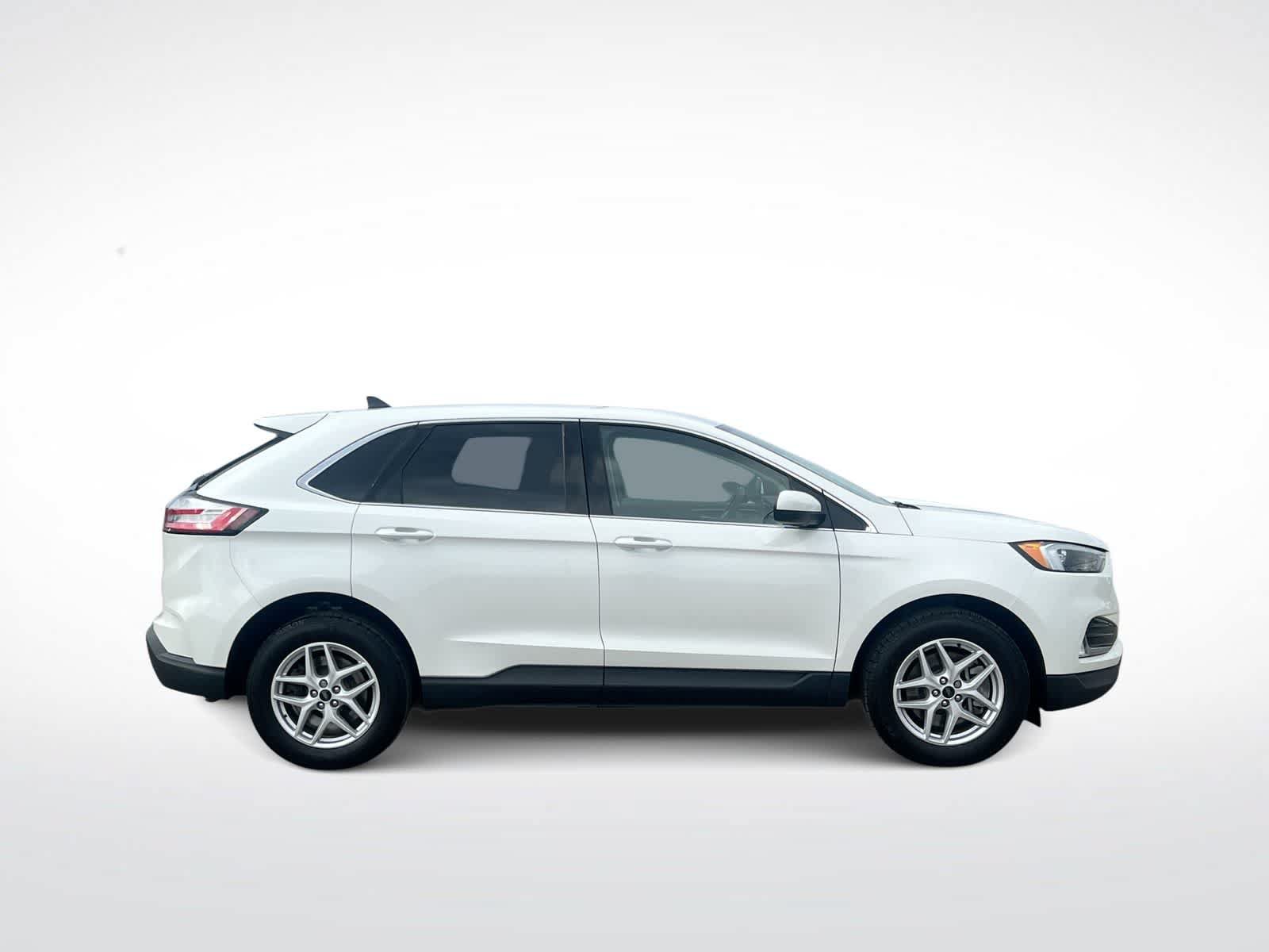 Certified 2023 Ford Edge SEL w/ Convenience Package AWD/4WD image 9