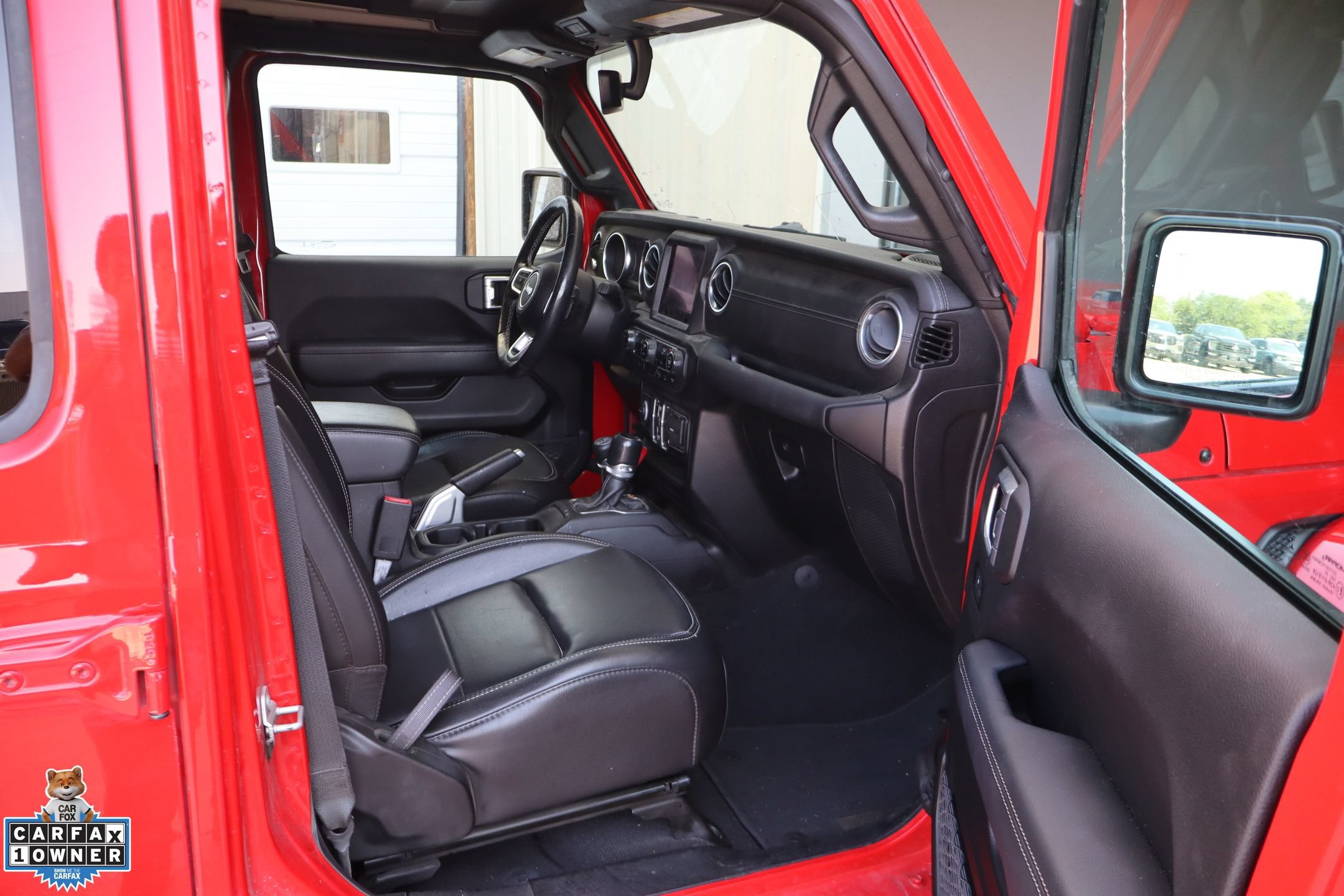 Used 2021 Jeep Wrangler Unlimited Sahara AWD/4WD image 29