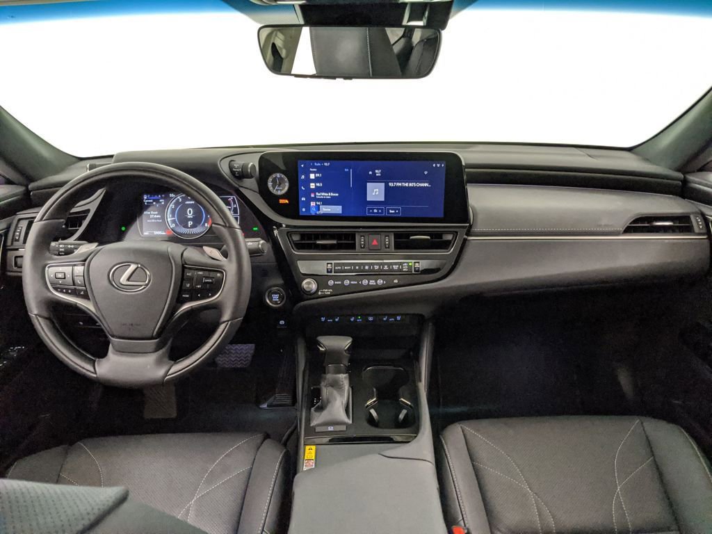 Used 2024 Lexus ES 350 Luxury w/ Accessory Package (Z1) image 7