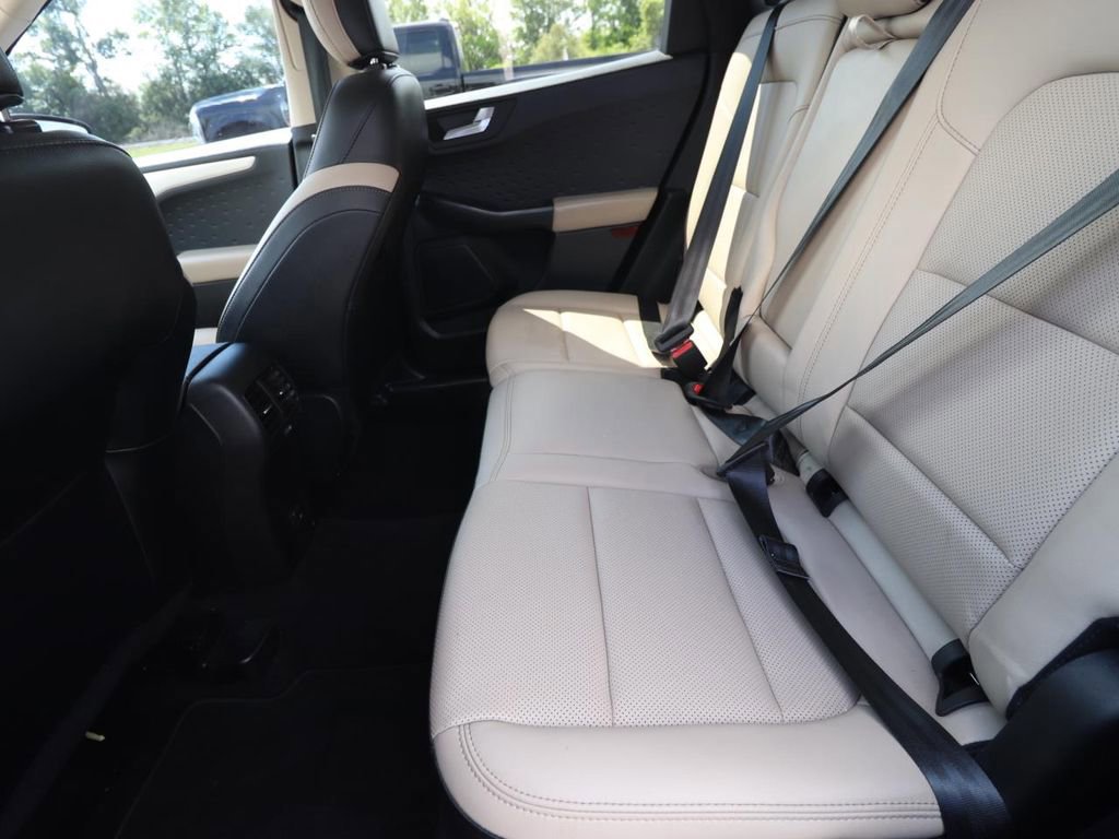 Certified 2020 Ford Escape SEL image 12