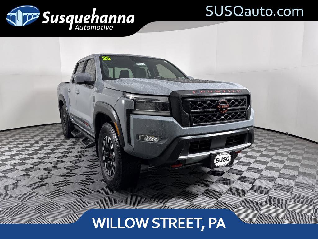 Used 2023 Nissan Frontier PRO-4X w/ Pro Convenience Package image 1