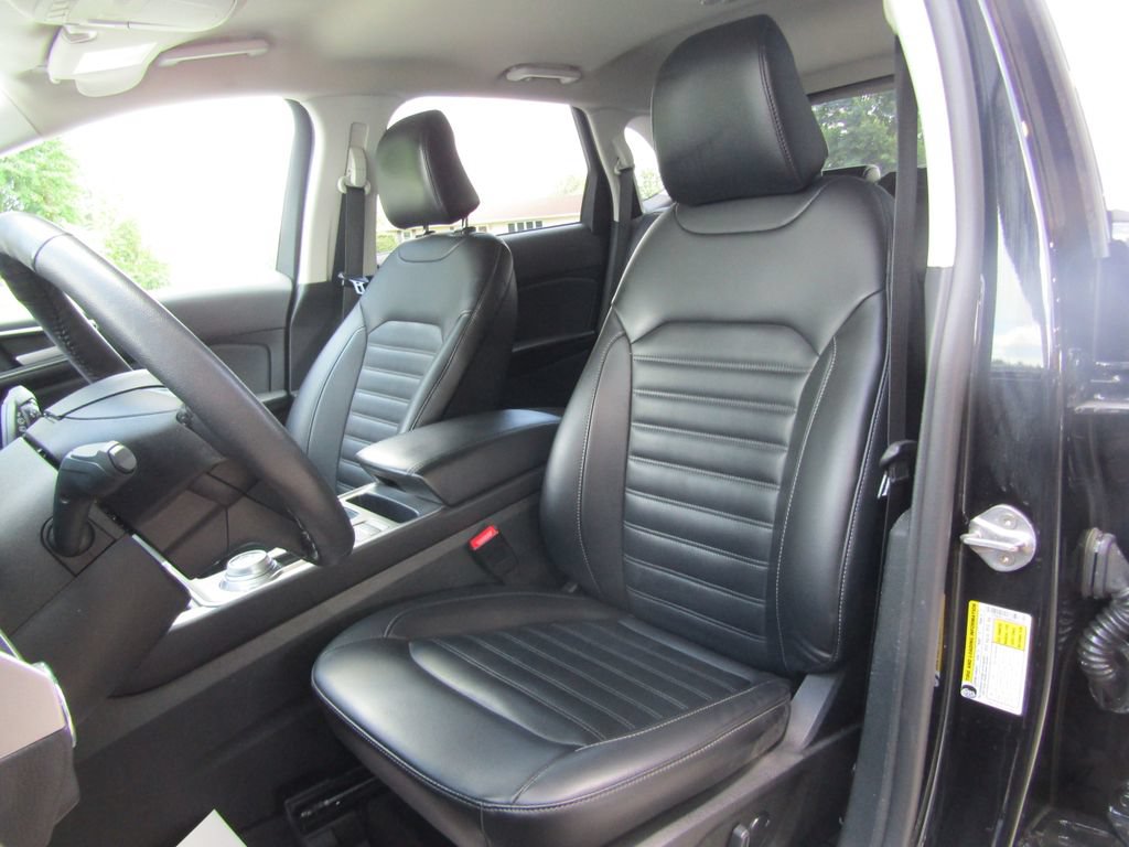 Certified 2024 Ford Edge SEL w/ Convenience Package AWD/4WD image 19