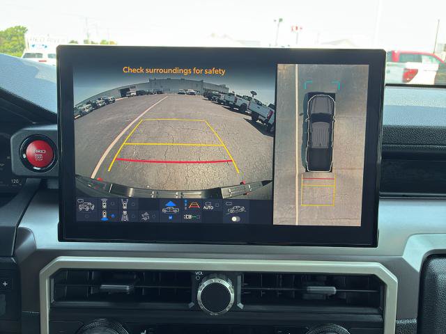 Used 2024 Toyota Tacoma TRD Off-Road w/ TRD Off Road Premium Package AWD/4WD image 25