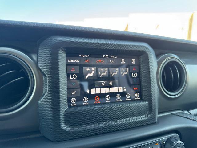 Used 2023 Jeep Gladiator Sport AWD/4WD image 24