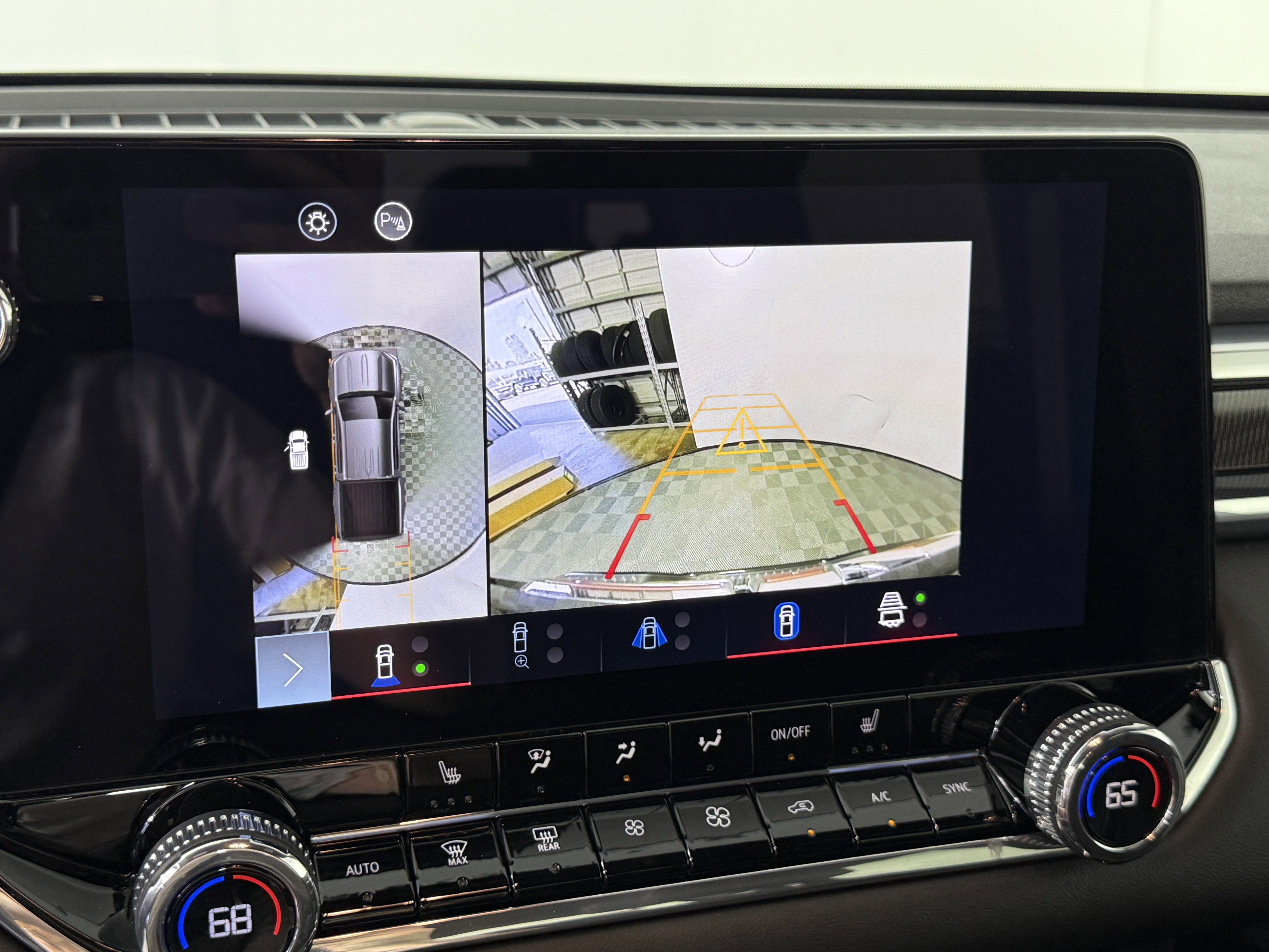 Used 2024 GMC Canyon Elevation w/ Convenience Package image 21