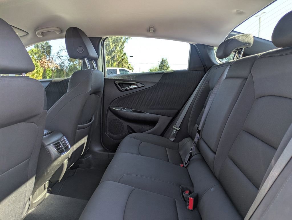 Used 2024 Chevrolet Malibu LT image 14