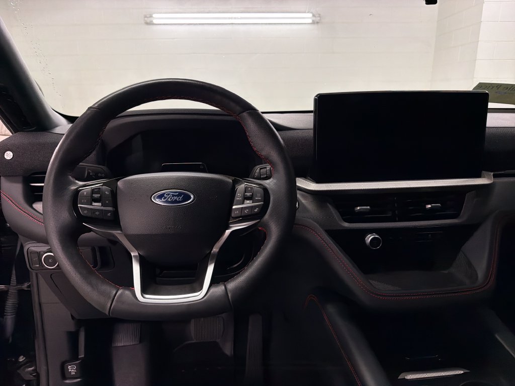 Certified 2025 Ford Explorer ST-Line RWD image 7