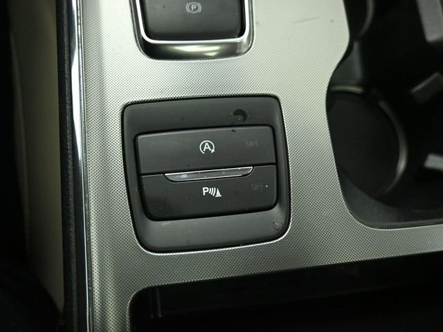 Certified 2022 Ford Edge Titanium w/ Class II Trailer Tow Package image 30