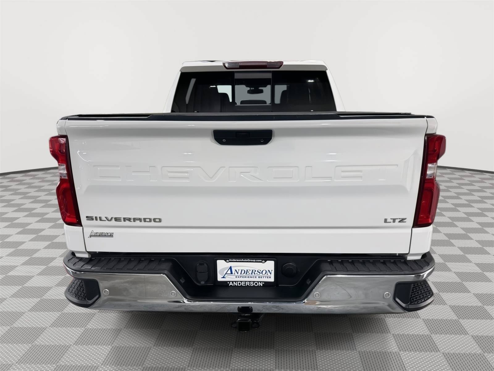 Used 2020 Chevrolet Silverado 1500 LTZ w/ LTZ Plus Package AWD/4WD image 8