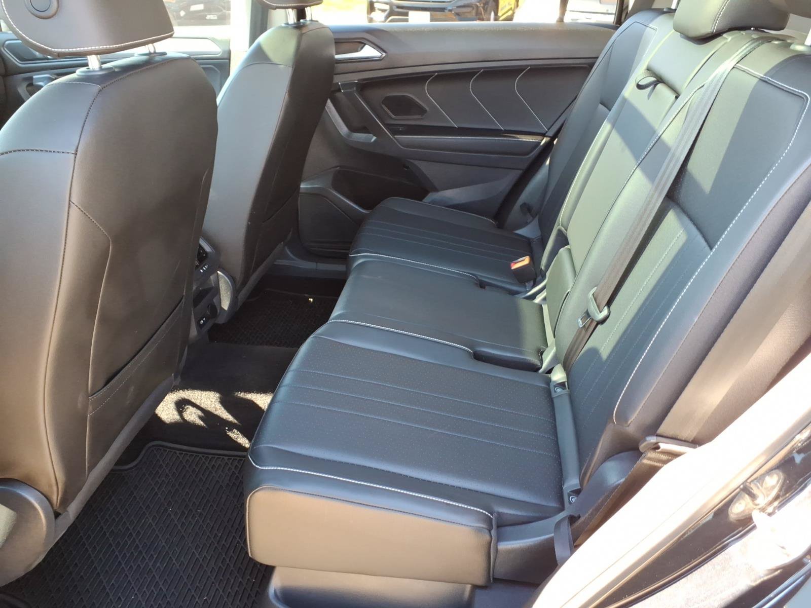 Used 2022 Volkswagen Tiguan SE AWD/4WD image 21