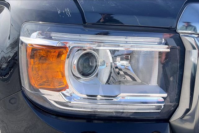 Used 2022 GMC Canyon AT4 w/ Trailering Package image 29