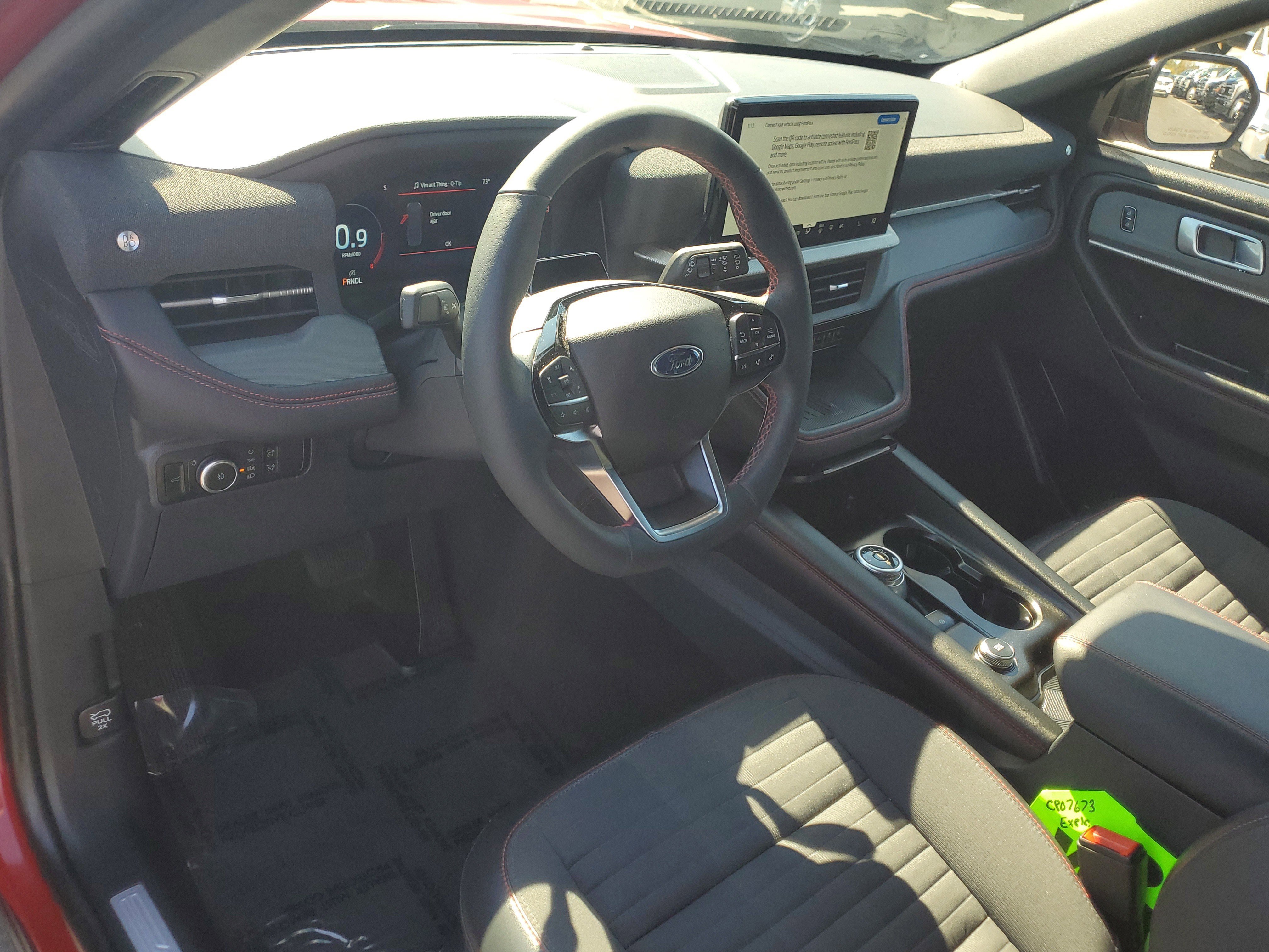 Certified 2025 Ford Explorer ST-Line w/ Premium Package image 23