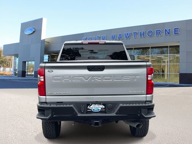 Used 2025 Chevrolet Silverado 2500 Custom w/ Custom Value Package AWD/4WD image 5