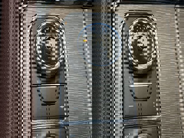 Certified 2022 Ford Expedition Limited image 30