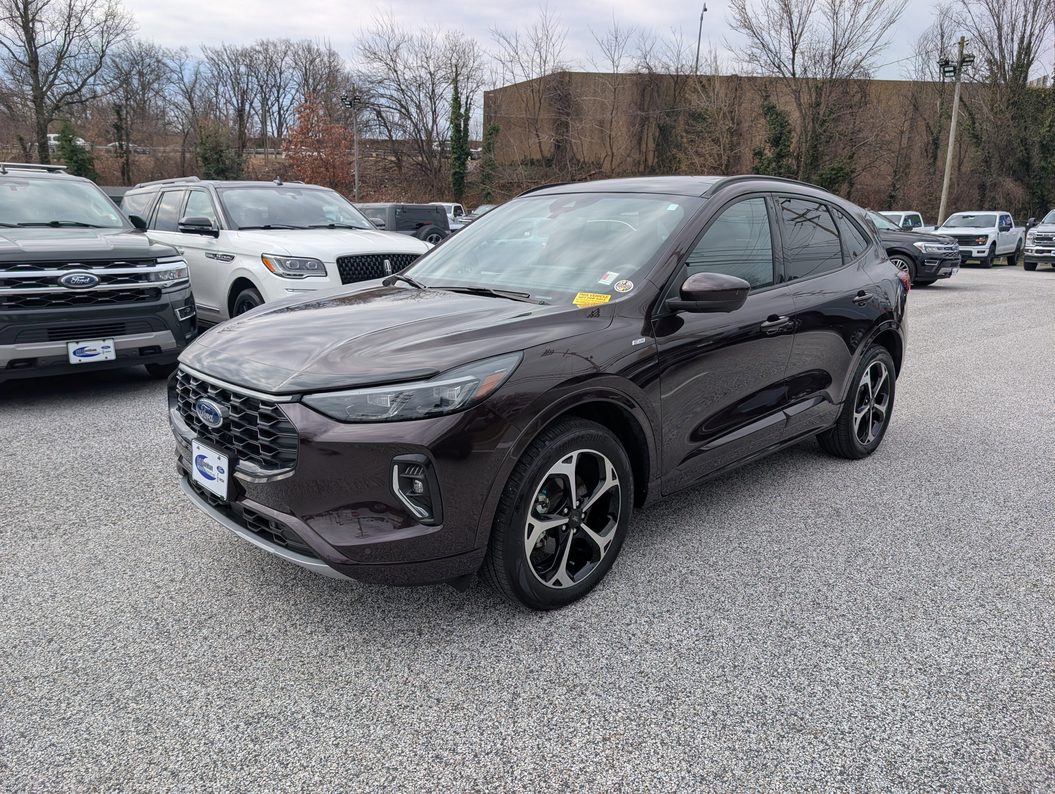 Certified 2023 Ford Escape ST-Line Elite w/ Premium Technology Package image 8