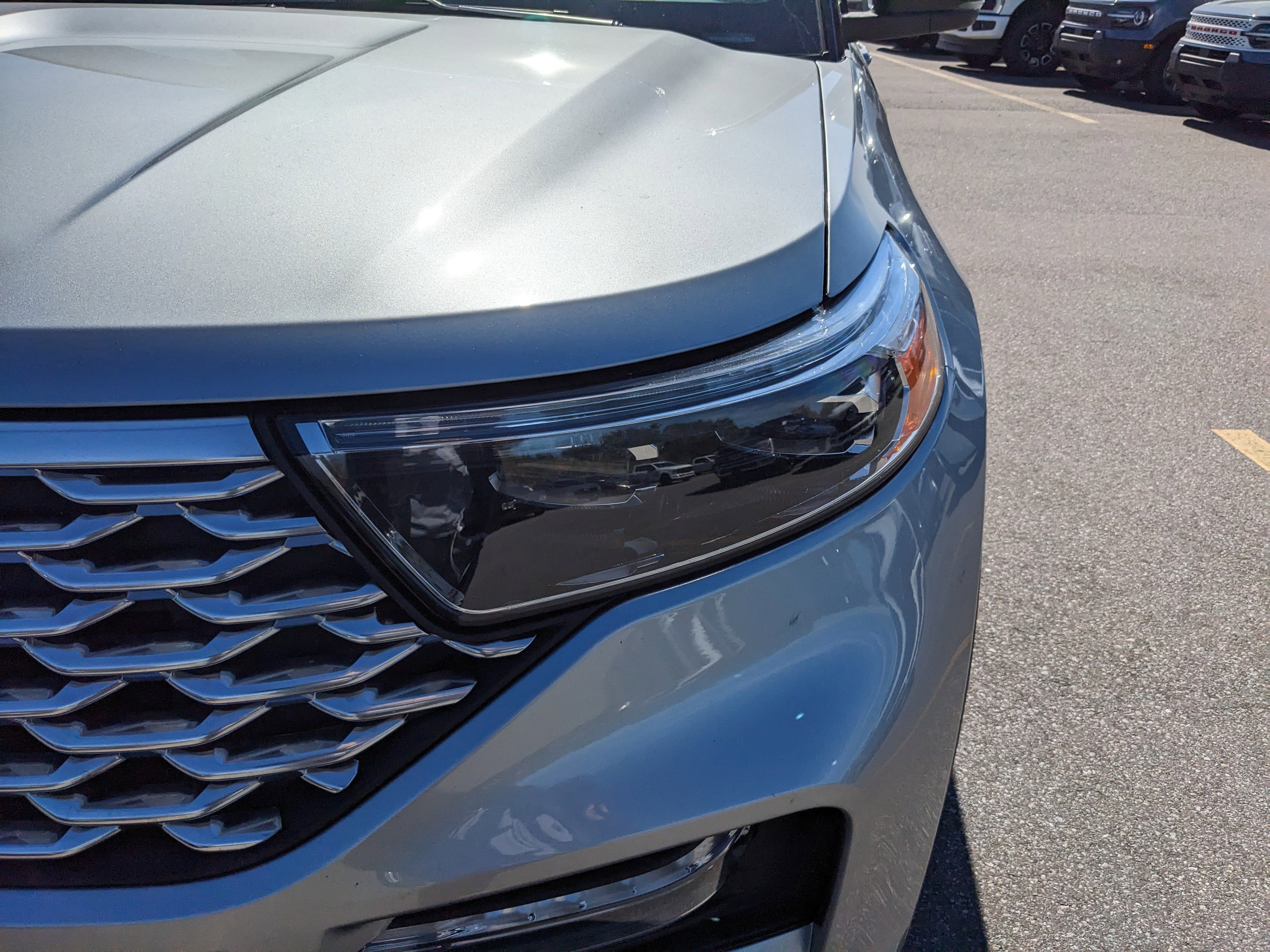 Certified 2022 Ford Explorer Platinum w/ Equipment Group 601A image 10