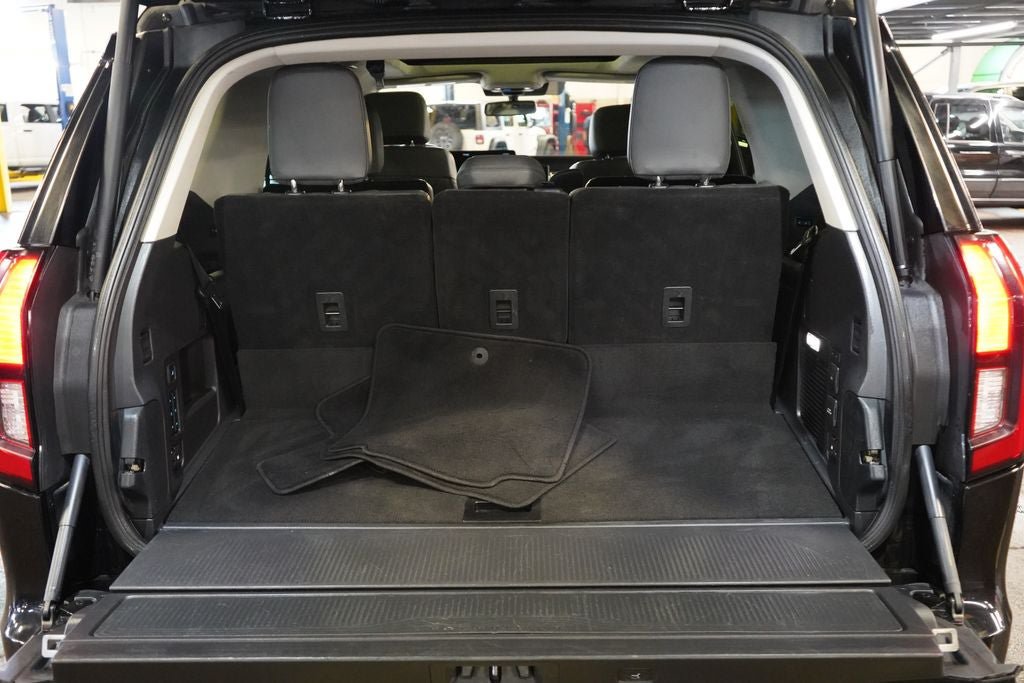Certified 2025 Ford Expedition Active AWD/4WD image 23