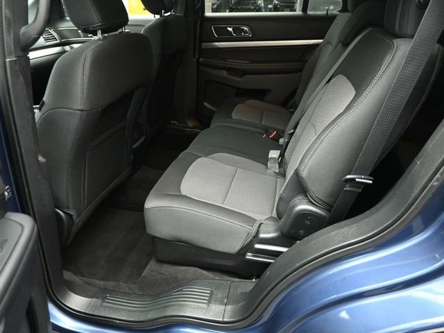 Certified 2018 Ford Explorer XLT FWD image 21