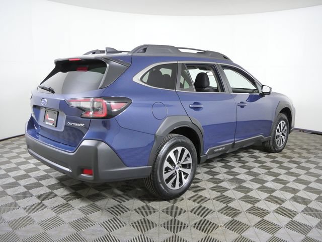 Used 2024 Subaru Outback Premium AWD/4WD image 9