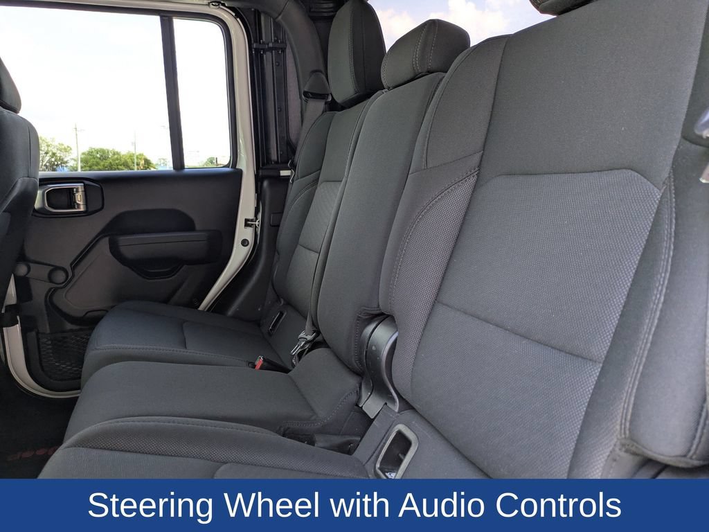 Used 2022 Jeep Gladiator Sport AWD/4WD image 16