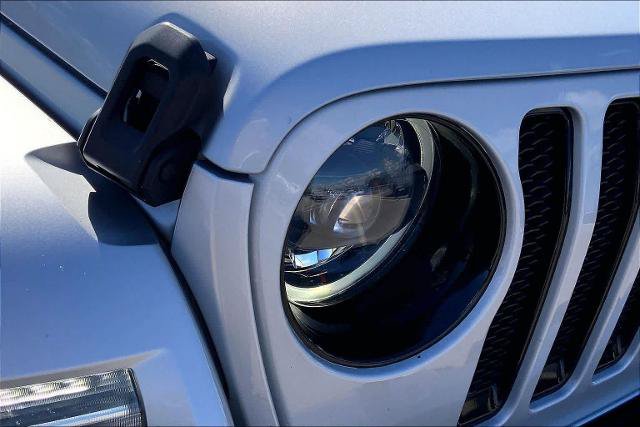 Used 2023 Jeep Wrangler Unlimited Sahara AWD/4WD image 27