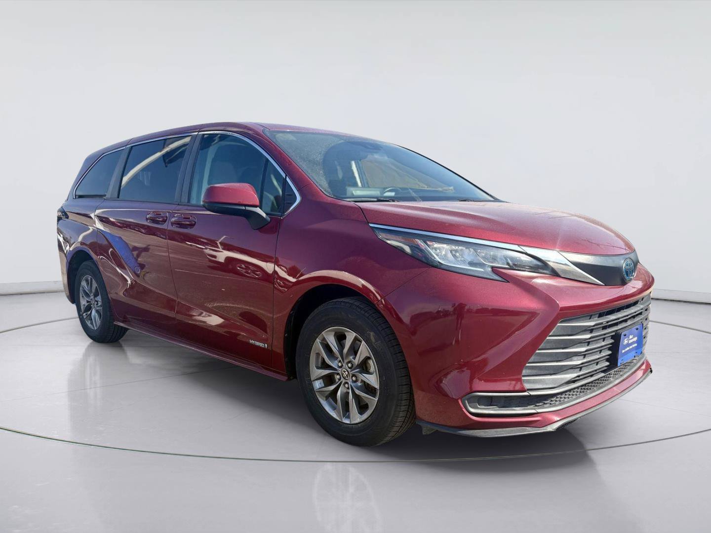 Used 2021 Toyota Sienna LE