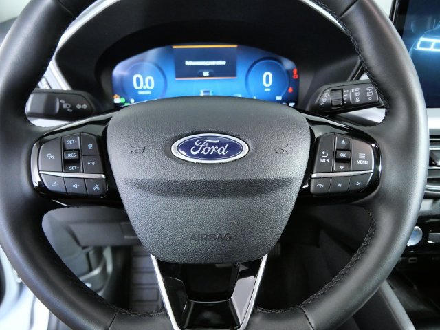 Certified 2025 Ford Escape Platinum AWD/4WD image 22