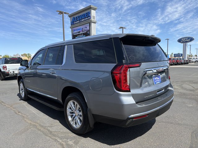 Used 2022 GMC Yukon XL SLT w/ SLT Premium Package AWD/4WD image 7