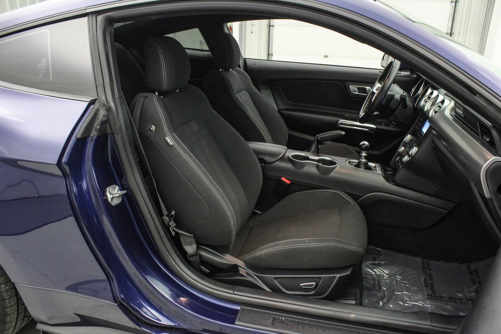 Certified 2019 Ford Mustang GT w/ Black Accent Package image 19