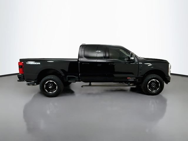 Certified 2026 Ford F350 Platinum w/ Tremor Off-Road Package AWD/4WD image 8
