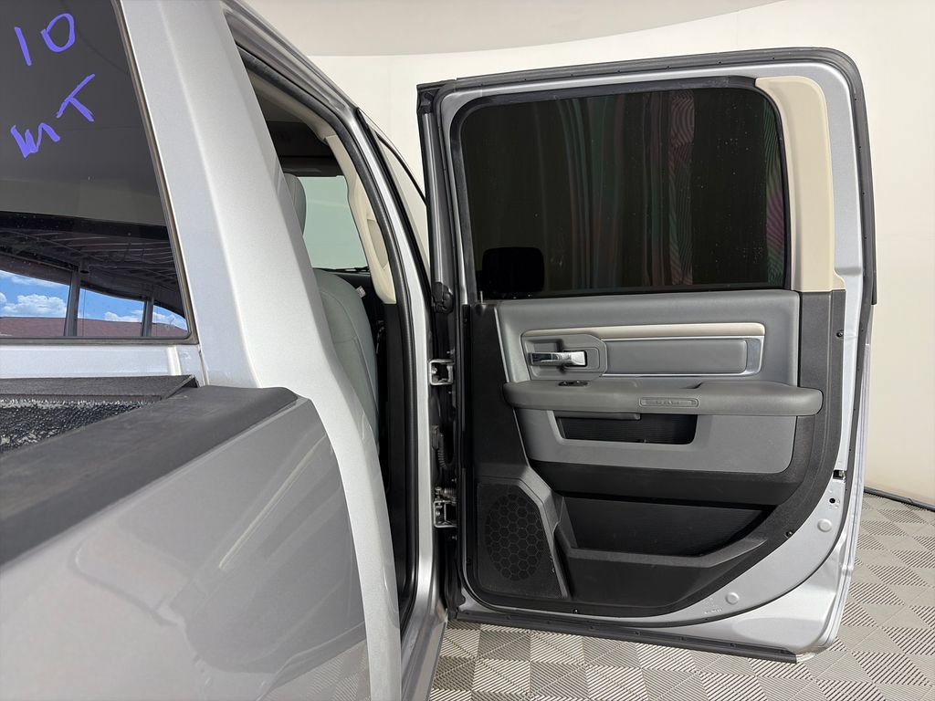 Used 2019 RAM 1500 Big Horn RWD image 27