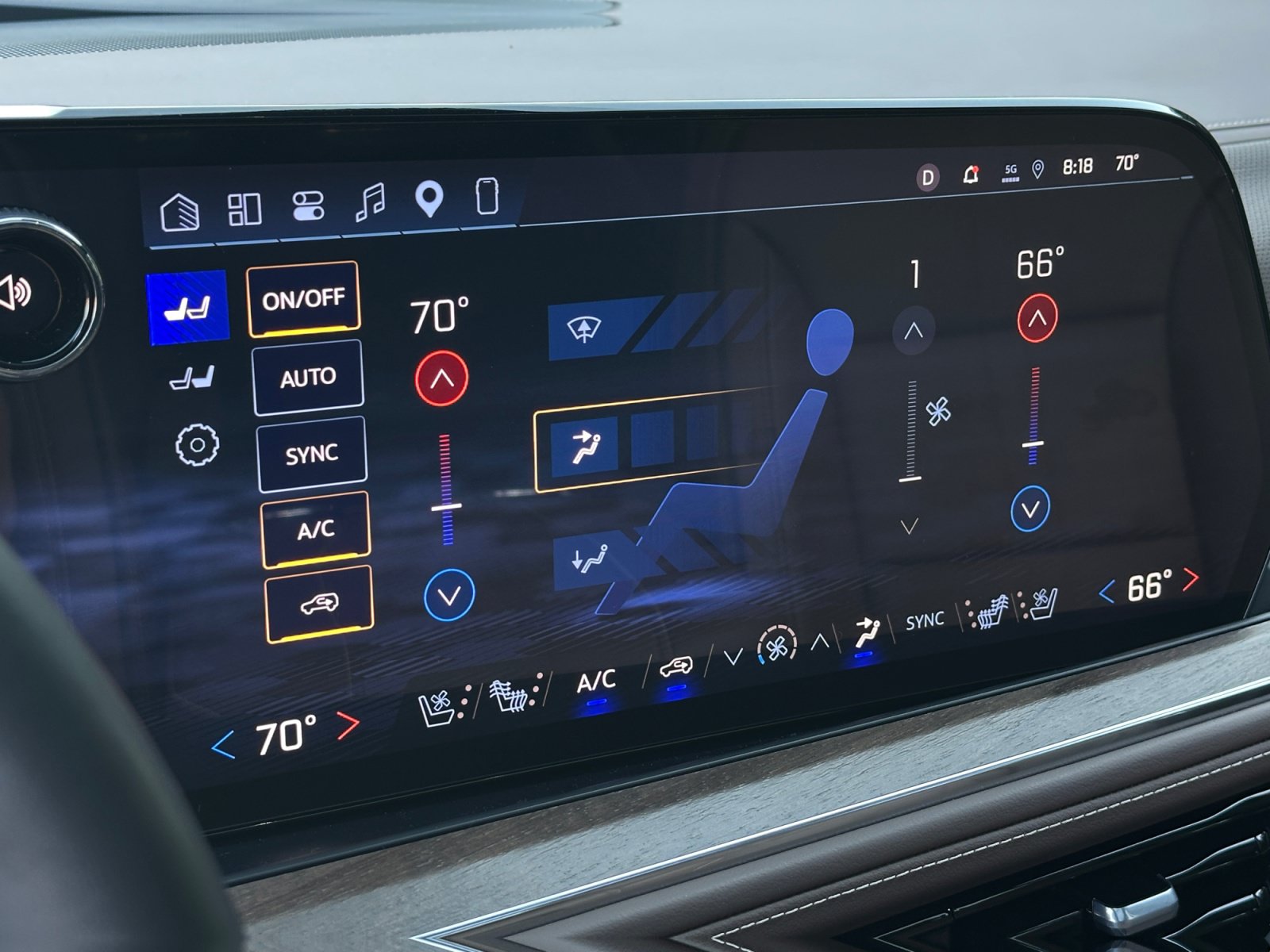 Used 2026 Chevrolet Suburban High Country AWD/4WD image 18