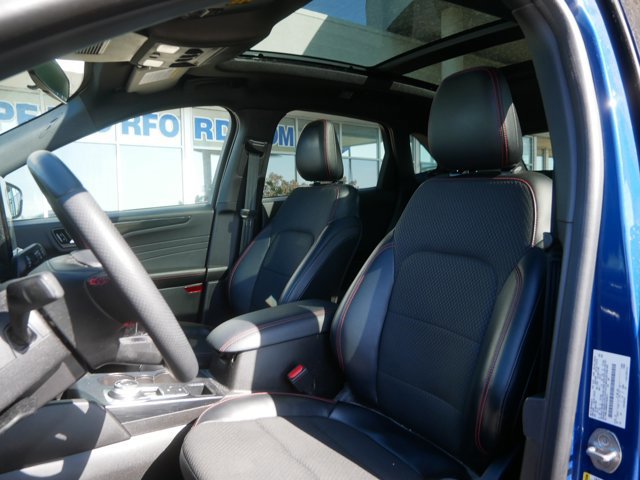 Certified 2023 Ford Escape ST-Line w/ Tech Pack #1 AWD/4WD image 10