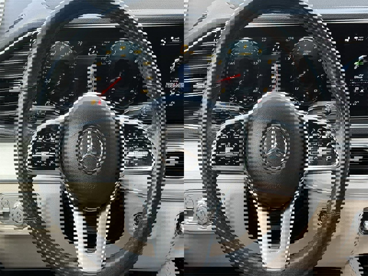 Used 2022 Mercedes-Benz GLE 350 image 11