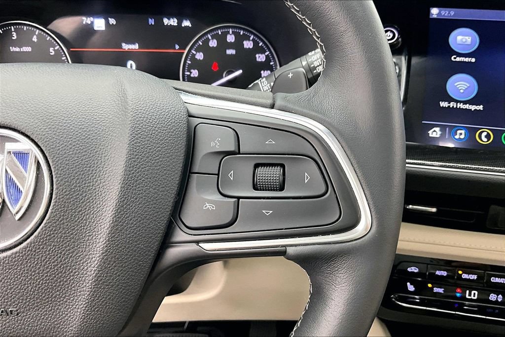 Used 2021 Buick Envision Essence w/ Technology Package I FWD image 19